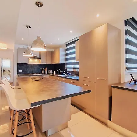 Viewpoint - Spacious 3br In St Julians 公寓 *