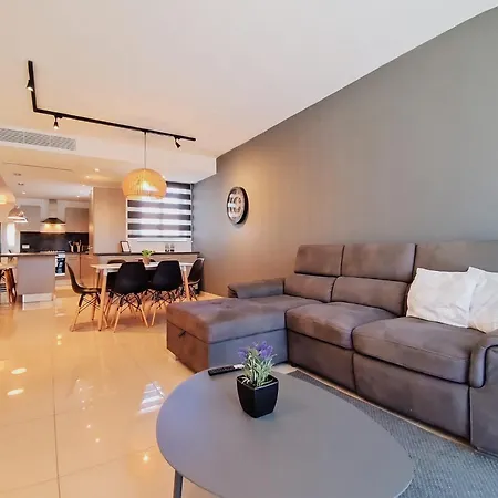 Viewpoint - Spacious 3br In St Julians Saint Julian's